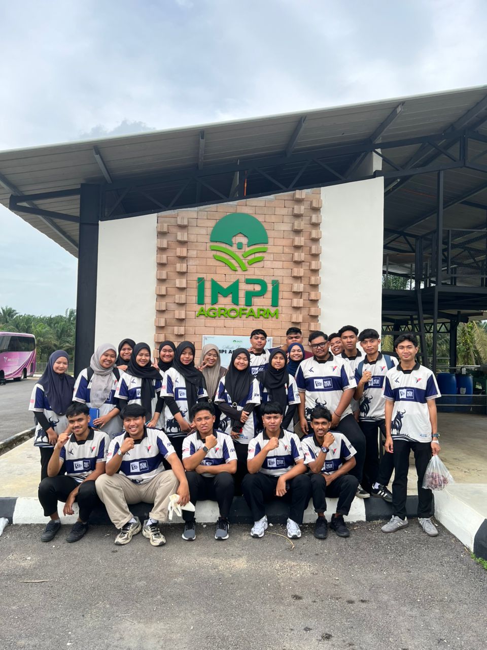 LAWATAN IVM KE RUMAH SEMBELIHAN RUMINAN KECIL