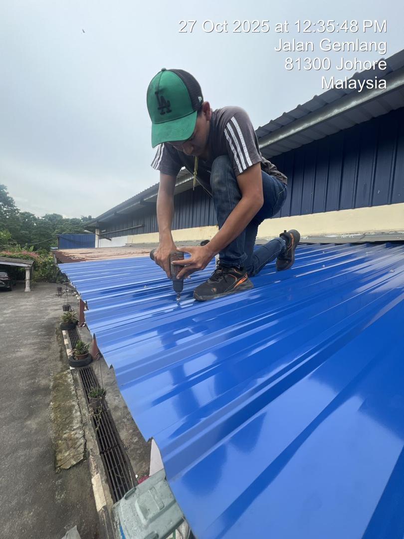 SERVIS REKA BENTUK DAN PEMBINAAN HOLDING YARD